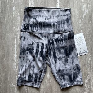 Lululemon super high rise align short 10 inch